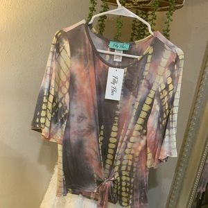 Tie dye tie front top. Loose fitting sleeves.